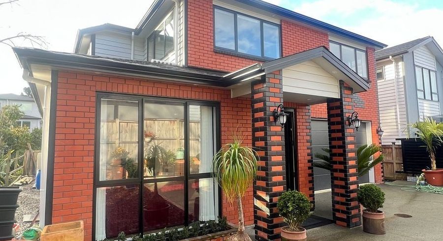  at New Lynn, Waitakere City, Auckland