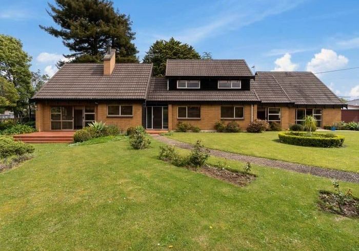  at 88 Sturges Rd, Henderson, Waitakere City, Auckland