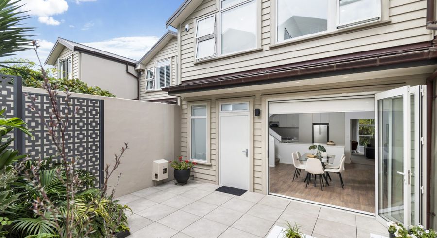  at 8/38 Bracken Avenue, Takapuna, Auckland