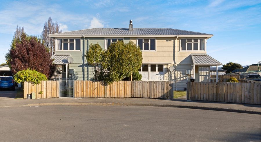  at 8-10 Dix Crescent, Riversdale, Blenheim, Marlborough