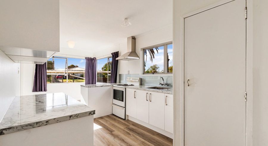  at 27 Huruhuru Road, Massey, Auckland
