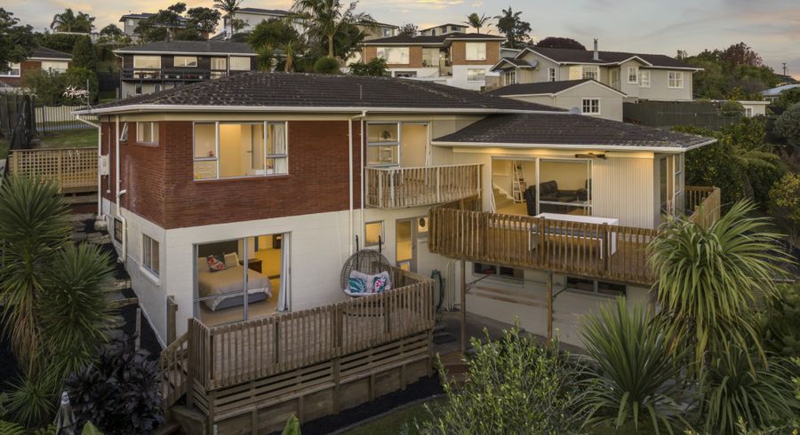  at 7 Addis Place, Shelly Park, Auckland