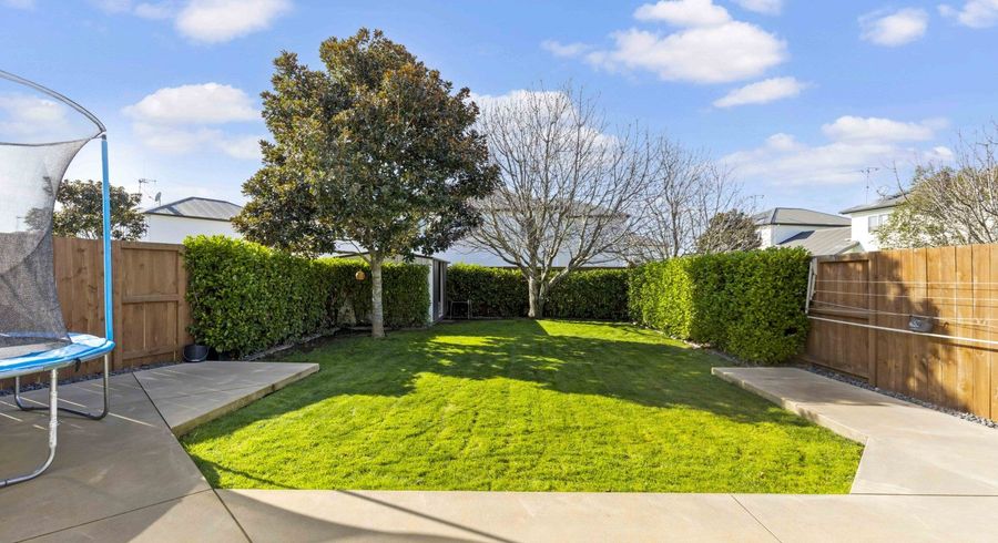  at 4 Rene Way, Huntington, Hamilton
