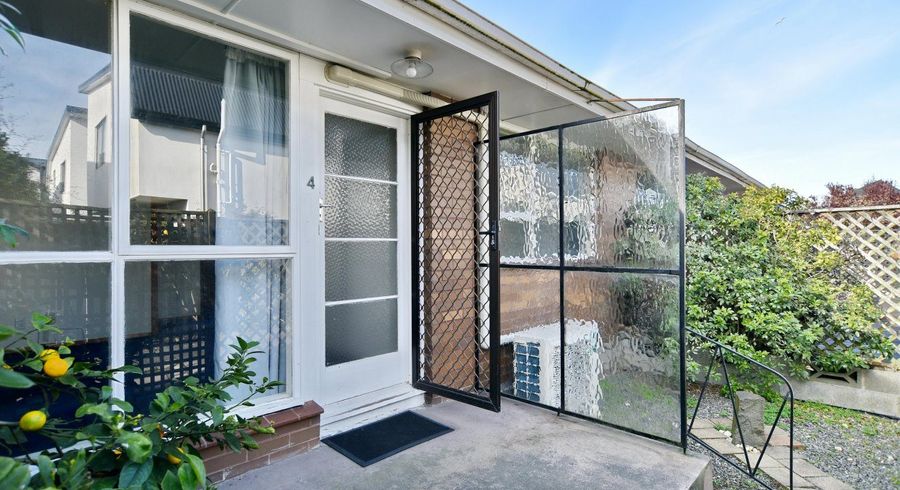  at 4/327 Gloucester Street, City Centre, Christchurch City, Canterbury
