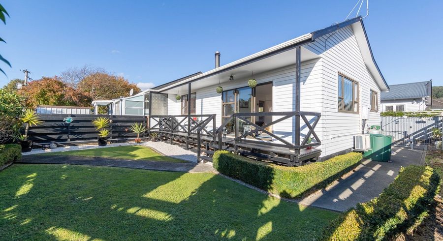  at 8B Murray Street, Wallaceville, Upper Hutt, Wellington