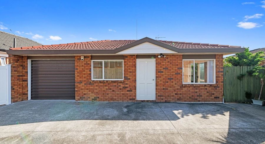  at 2/16 King Street, Papatoetoe, Manukau City, Auckland