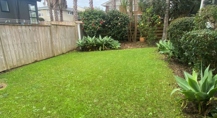  at 33 Patons Road, Howick, Auckland