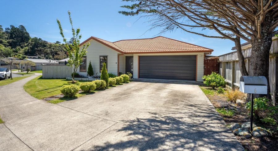  at 6 Poppy Watts Grove, Stokes Valley, Lower Hutt