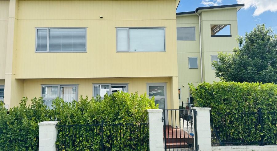  at 10/11 Ray Small Drive, Papakura, Papakura, Auckland
