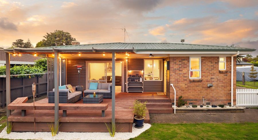 at 32 Sandwich Road, Saint Andrews, Hamilton, Waikato