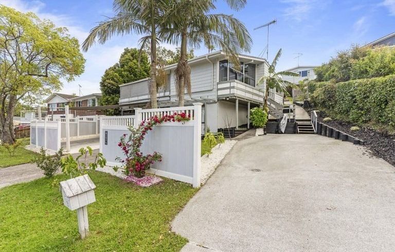  at 3 Keldale Place, Forrest Hill, North Shore City, Auckland