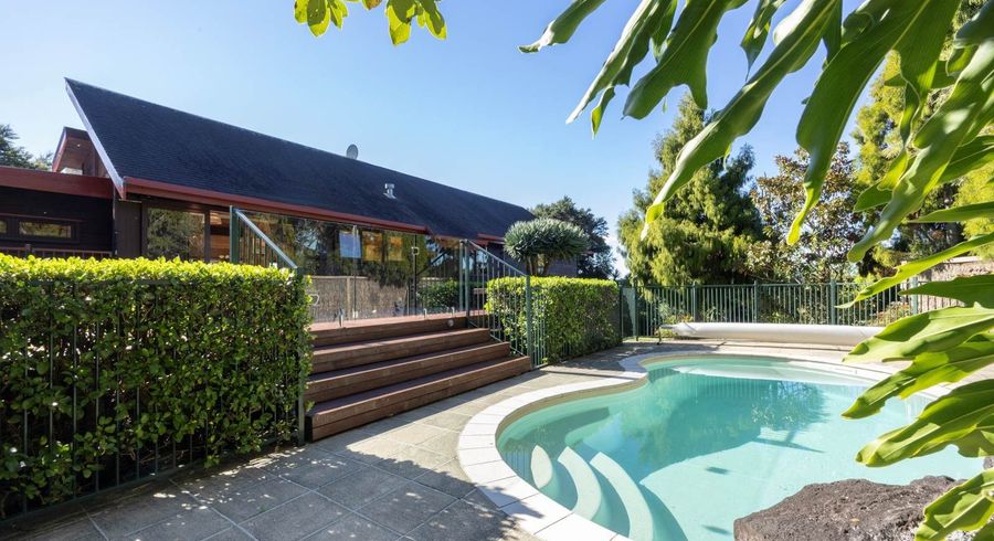  at 11a Longfellow Parade, Glen Eden, Waitakere City, Auckland