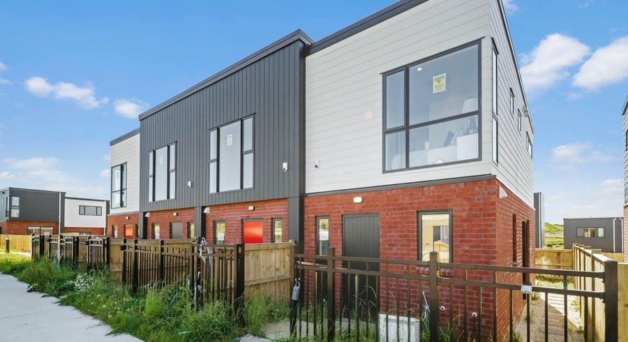  at 1 Creekside Way, Flat Bush, Manukau City, Auckland