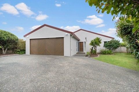  at 10 Wineberry Place, Albany, Auckland