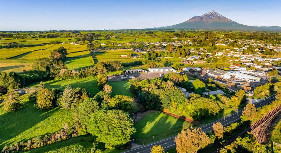  at Broadway, Stratford, Stratford, Taranaki
