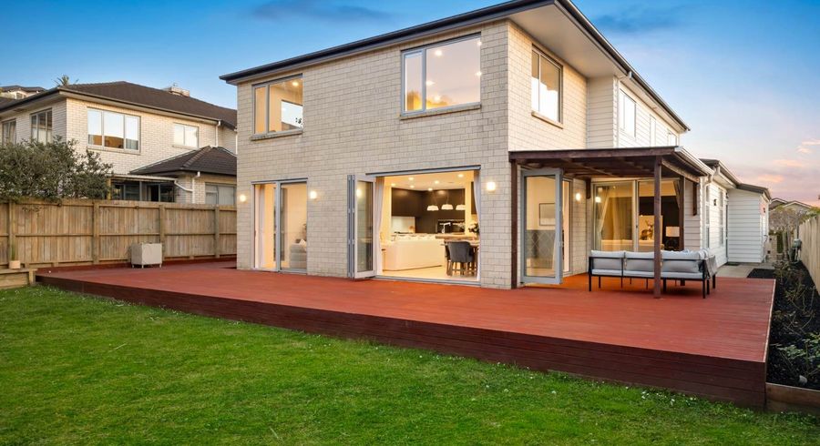  at 24 Loughros Place, Pinehill, North Shore City, Auckland