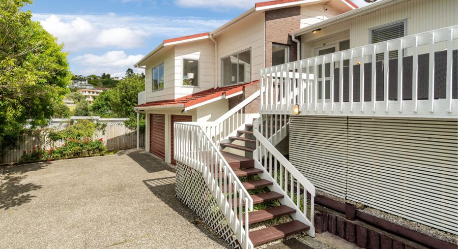  at 38 Deverell Place, Northcross, Auckland