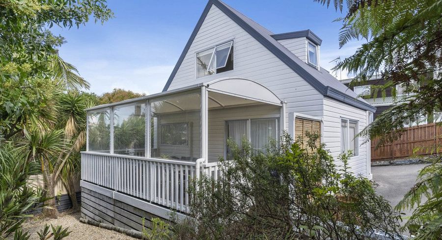  at 10A Chequers Avenue, Glenfield, North Shore City, Auckland