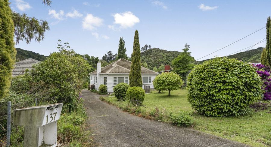 at 137 Hine Road, Wainuiomata, Lower Hutt