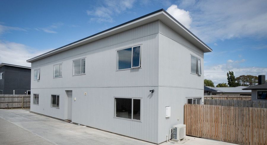  at 15b Leeds Street, Milson, Palmerston North, Manawatu / Whanganui