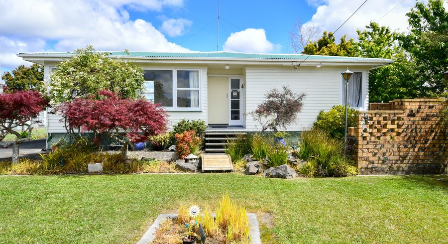  at 8 Mcentee Road, Waitakere, Auckland