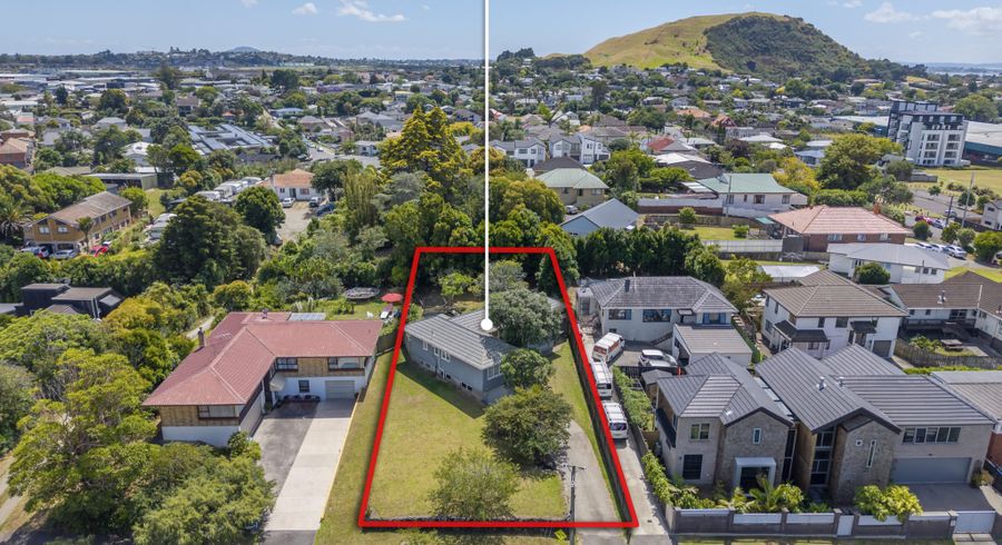  at 3 Banks Road, Mount Wellington, Auckland