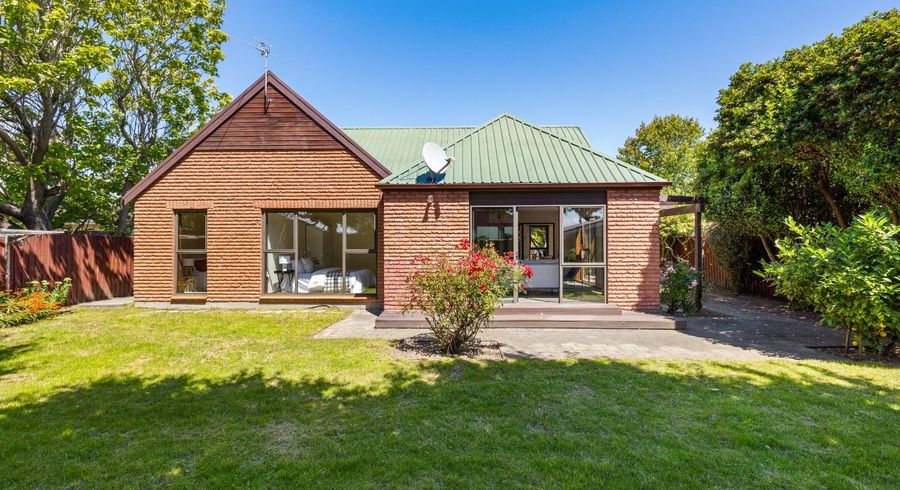  at 10 Lodge Place, Ilam, Christchurch City, Canterbury