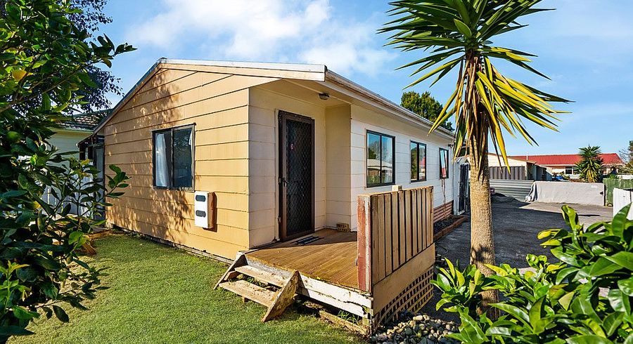  at 1/56B BURUNDI AVENUE, Clendon Park, Auckland