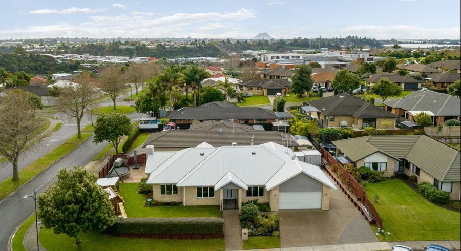  at 1 Dove Place, Pyes Pa, Tauranga
