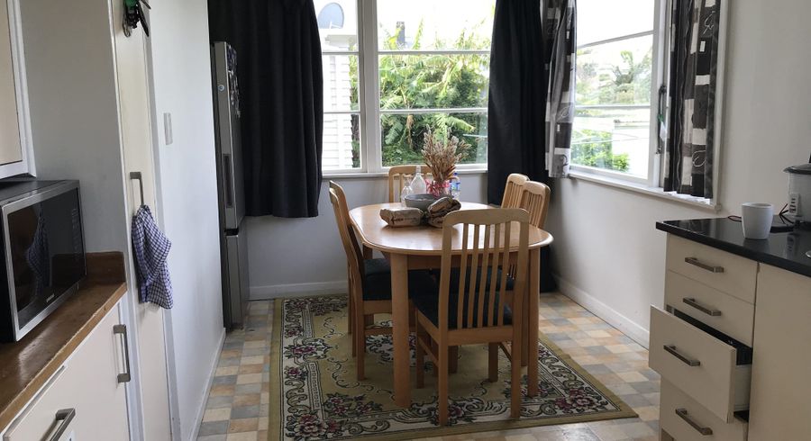  at 1/1334 Dominion Road, Mount Roskill, Auckland