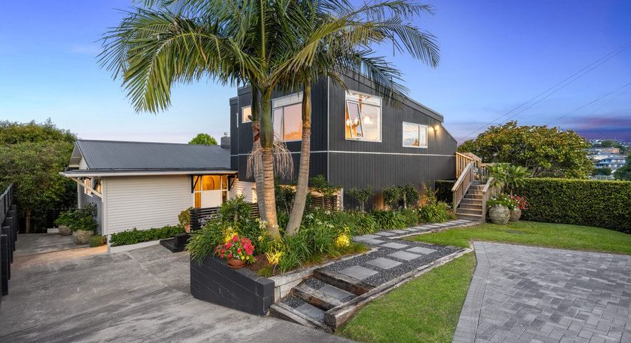  at 32 Colmar Road, Mellons Bay, Manukau City, Auckland