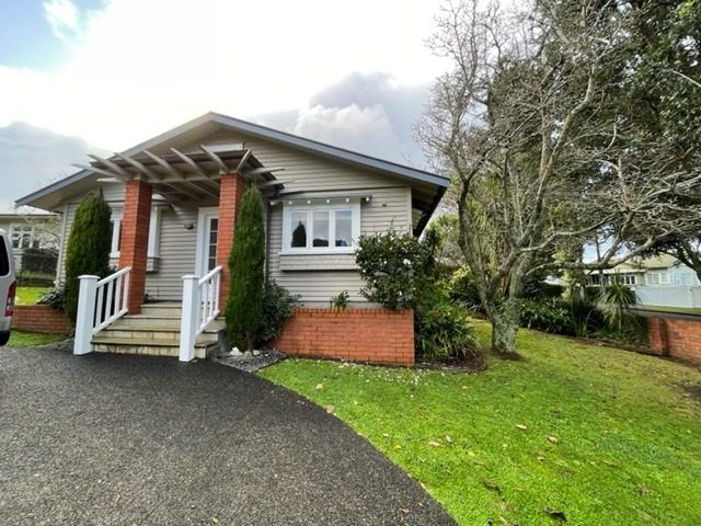  at 51 Maungakiekie Avenue, Greenlane, Auckland
