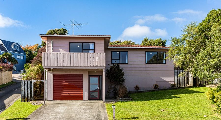  at 11 Cleat Street, Whitby, Porirua, Wellington