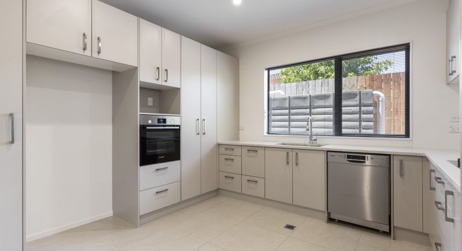  at 1D Cromdale Avenue, Howick, Manukau City, Auckland