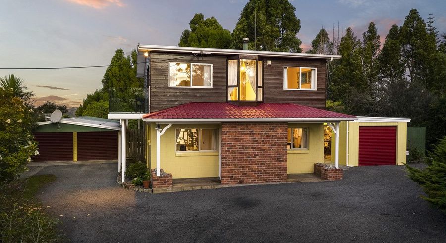  at 194 Forest Hill Road, Waiatarua, Auckland