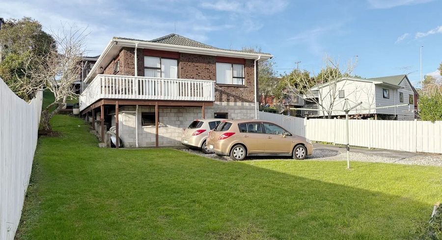  at 2B Sheehan Road, Te Atatu South, Waitakere City, Auckland
