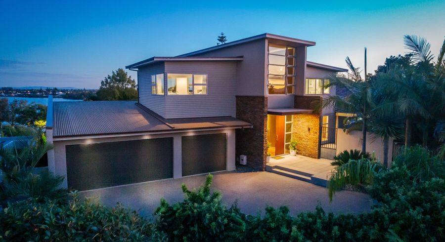  at 102 Lake Road, Frankton, Hamilton