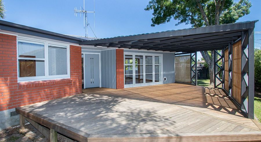  at 19 Eton Drive, Hillcrest, Hamilton