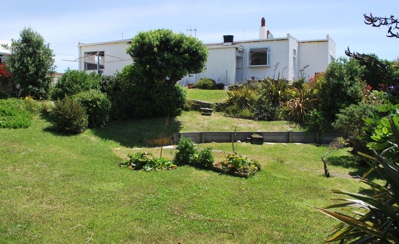  at 128 The Parade, Paekakariki