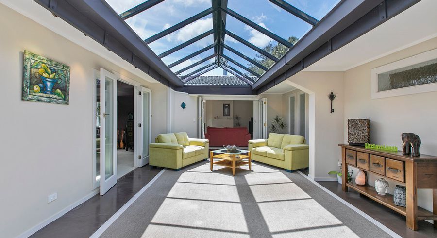  at 76 Tauhinu Road, Greenhithe, Auckland