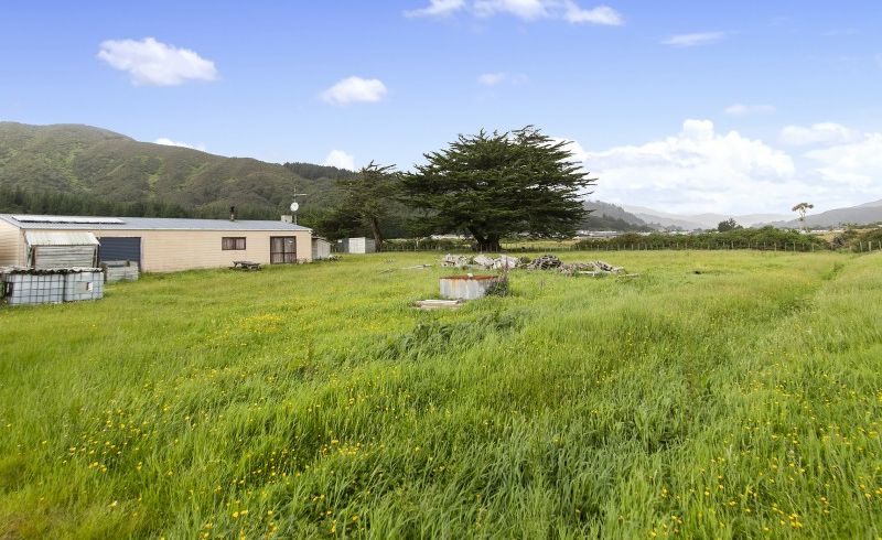  at 104 Upper Fitzherbert Road, Wainuiomata, Lower Hutt
