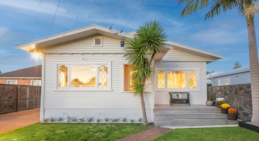  at 17 Rama Road, Point Chevalier, Auckland