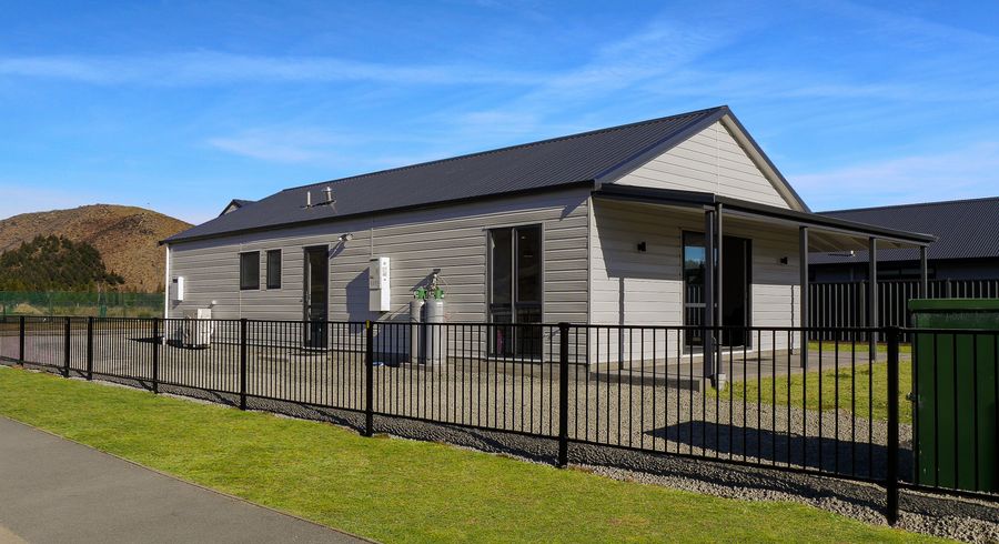  at 1 Cirrus Lane, Mount Pleasant, Christchurch