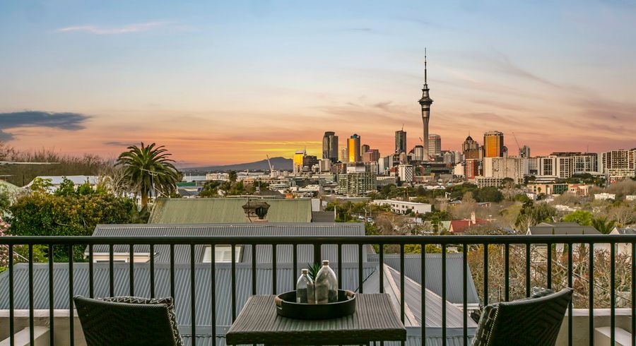  at 2/2 Collingwood Street, Freemans Bay, Auckland