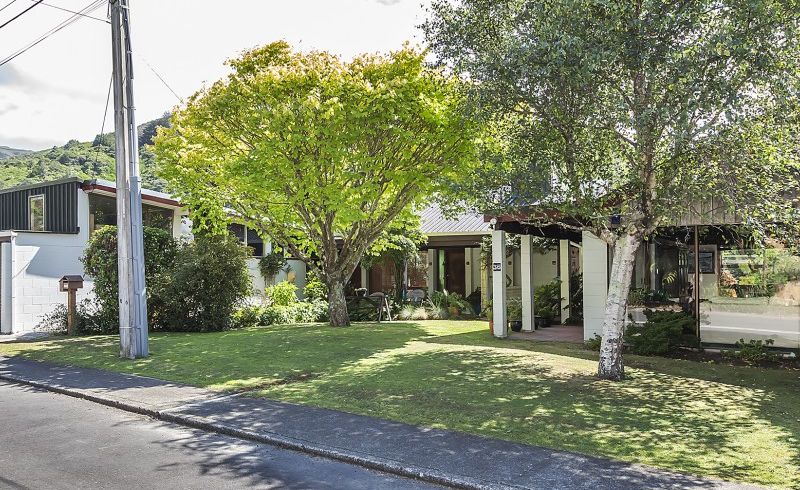  at 36 Silverstream Road, Crofton Downs, Wellington
