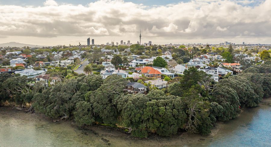  at 48 Bella Vista Road, Herne Bay, Auckland