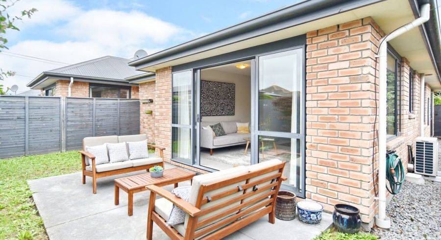  at 4/159 Highsted Road, Casebrook, Christchurch