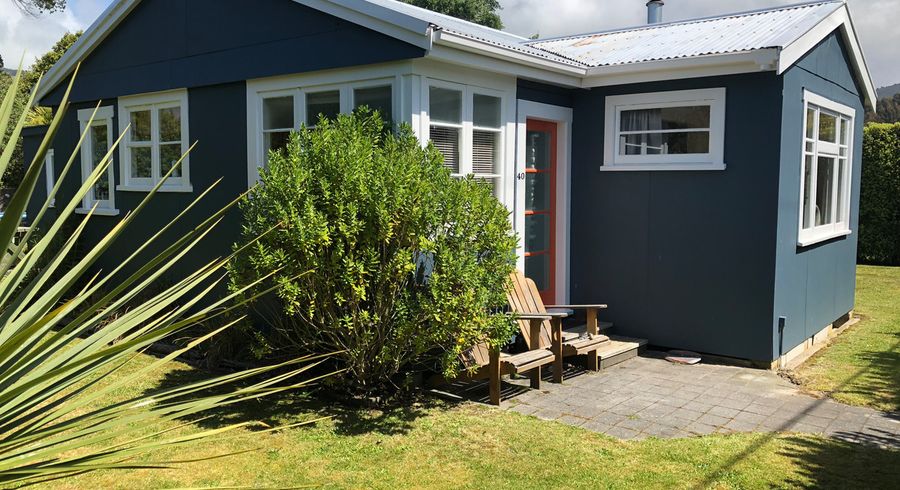  at 40 Mihiwaka Road, Long Beach, Port Chalmers