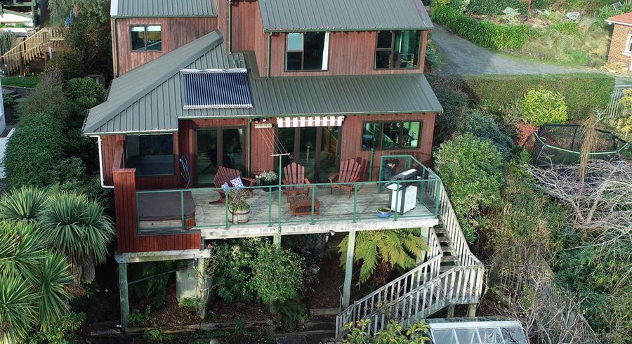  at 15 Mclelland Street, Macandrew Bay, Dunedin