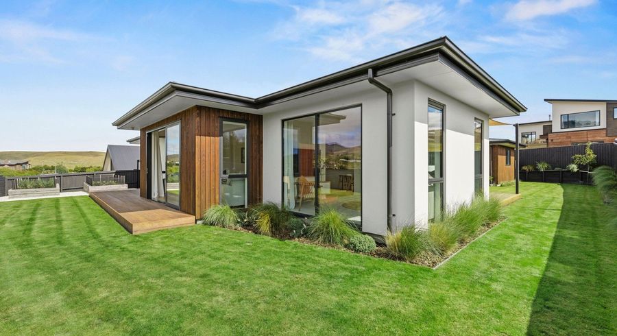  at 10 Eaglesfield Close, Westmorland, Christchurch